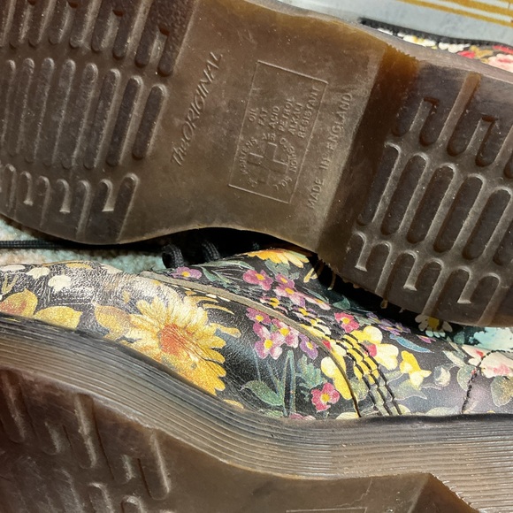 Dr. Martens Floral Patterned Combat Boots - Picture 8 of 8